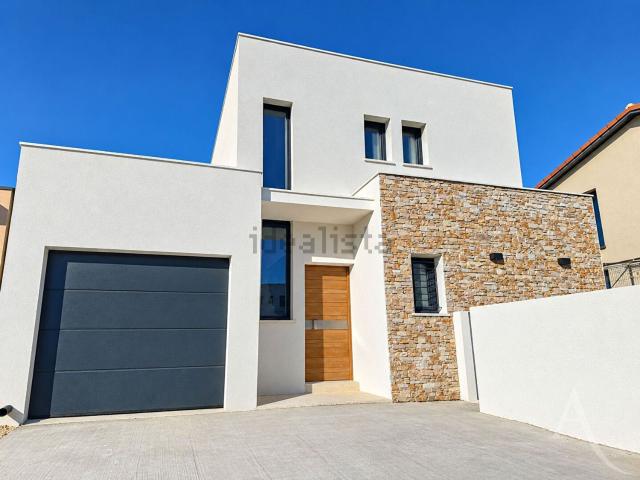 Maison, Pollestres