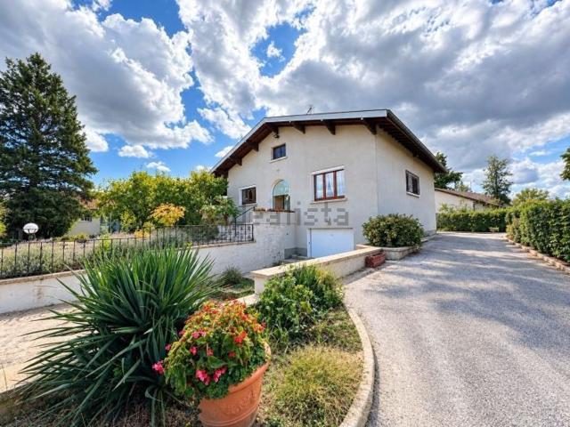 Maison, Polliat