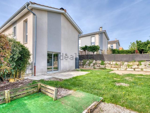 Maison, Pollionnay