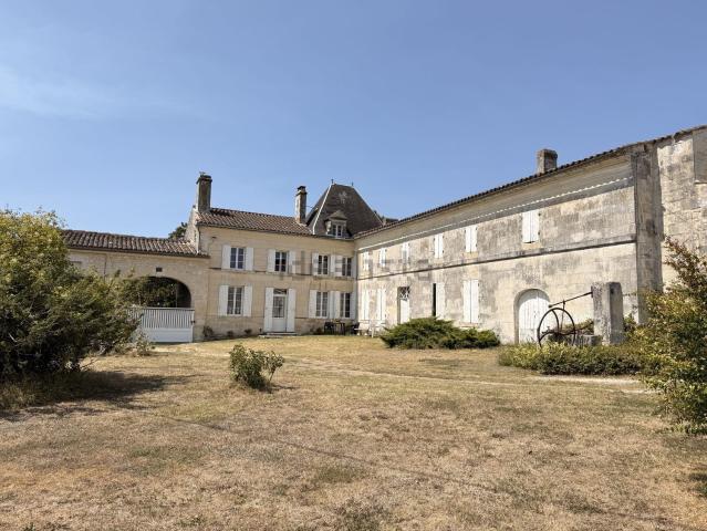 Maison, Pons