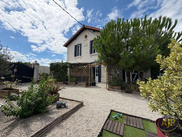 Maison, Pons