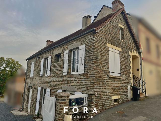 Maison, Pont d&apos Ouilly