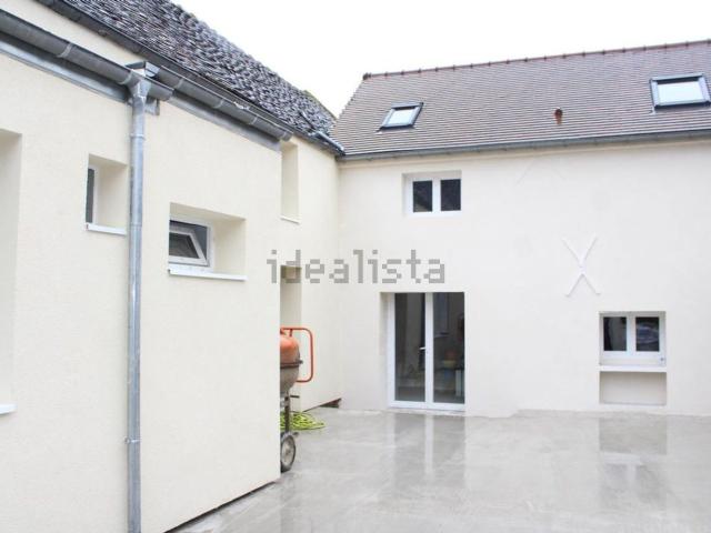 Maison, Pont sur Yonne
