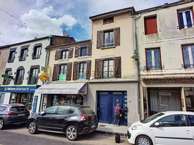 Maison, Pontaumur