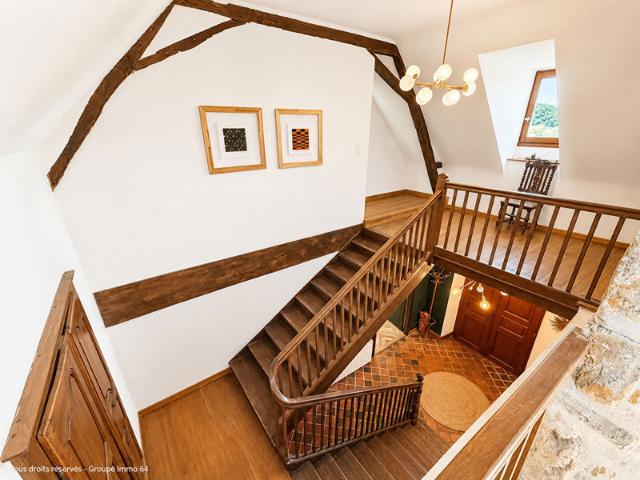Maison Pontacq 7 pièces 213 m²