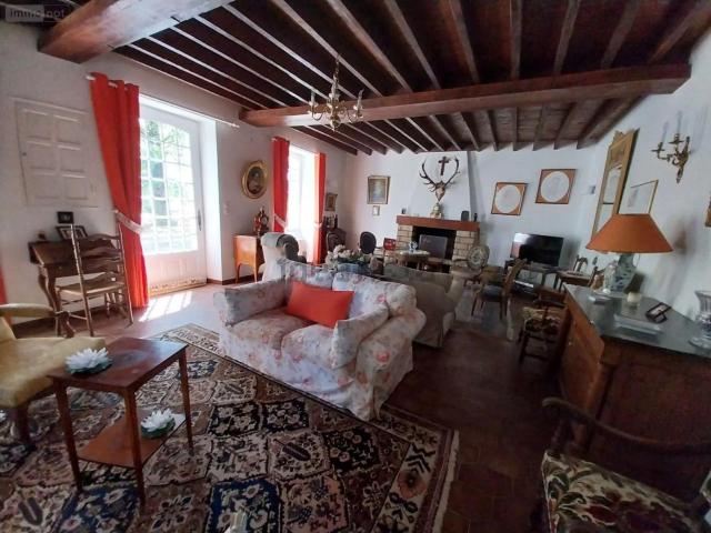 Maison, Port Brillet