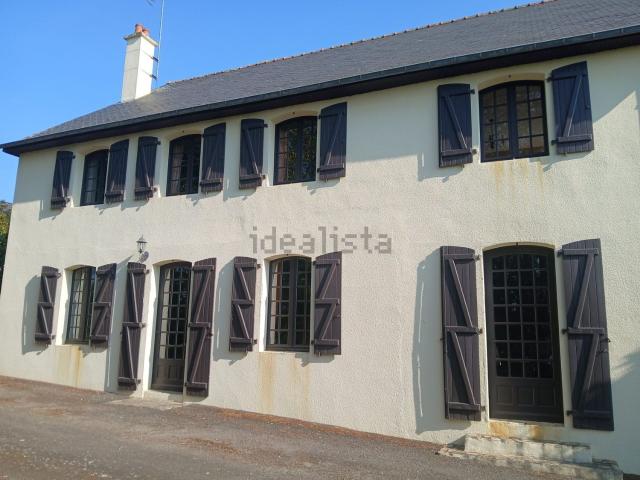 Maison, Port Brillet