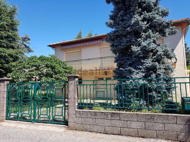 Maison, Portes lès Valence