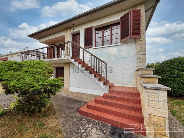 Maison, Pavie