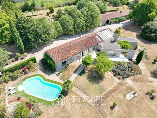 Maison, Payroux