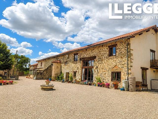 Maison, Pageas
