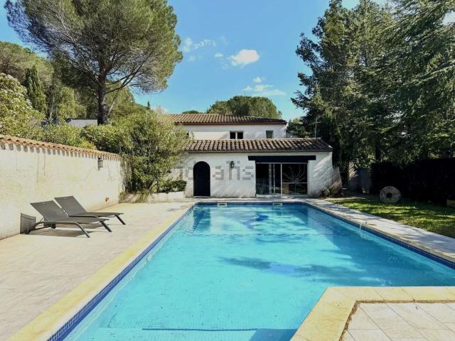 Maison, Palaja