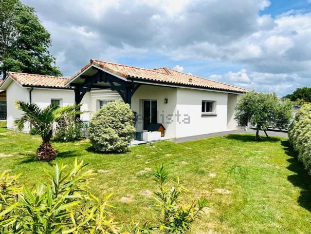 Maison, Parentis en Born