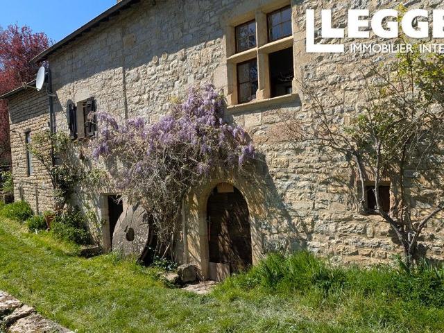 Maison, Parisot
