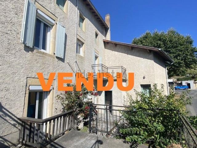 Maison, Parisot