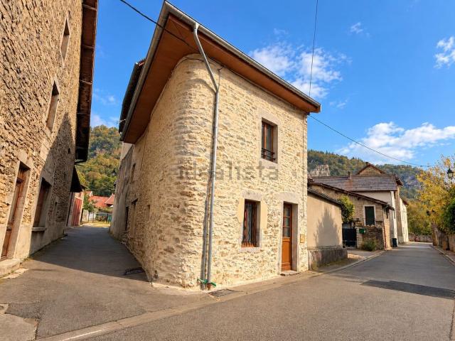Maison, Parmilieu