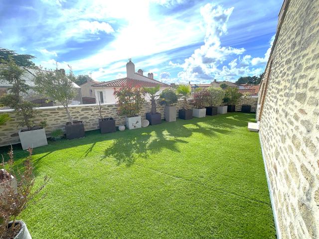 Maison Passay 4 pièce s 93 m2