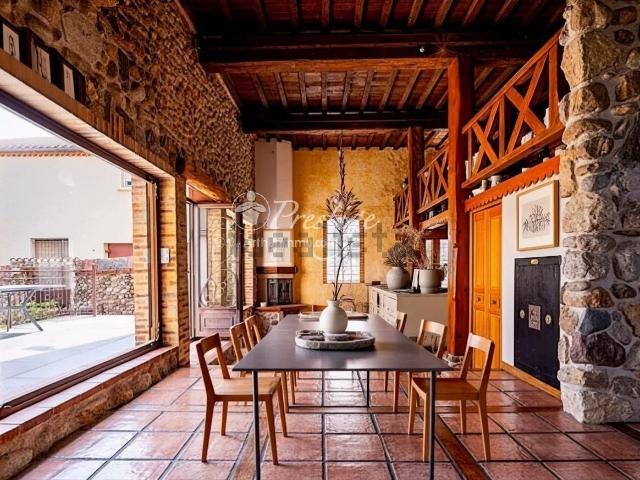 Maison, Passa