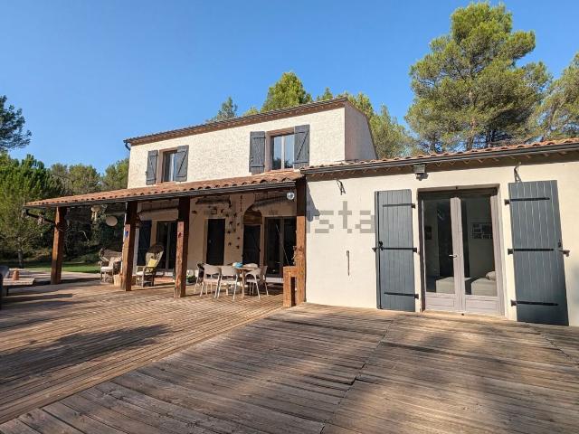 Maison, Peyrolles en Provence