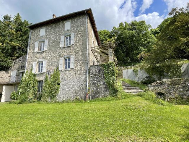 Maison, Peyrus