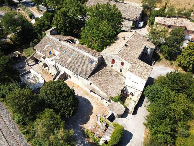 Maison, Peipin