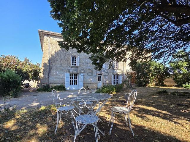 Maison, Penol