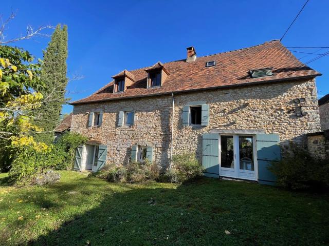 Maison perigordine avec grange et atelier 160m² Cubjac Auvézère Val d'Ans