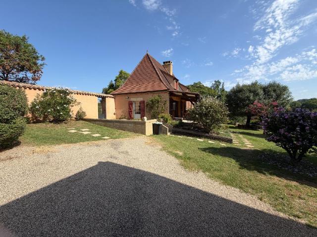 Maison périgourdine, maison d'amis, piscine et environ 3 ha – Paunat