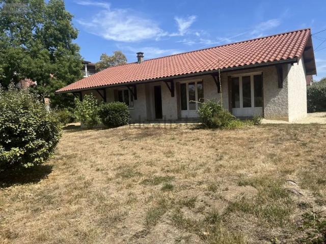 Maison, Péronnas