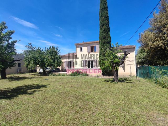 Maison, Pernes les Fontaines