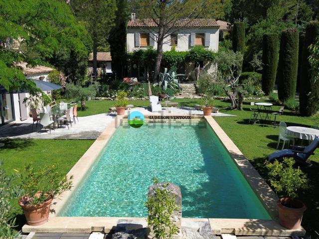 Maison, Pernes les Fontaines