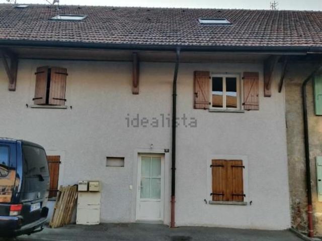 Maison, Pers Jussy
