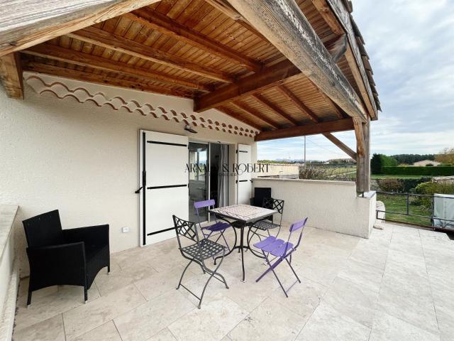 Maison pierre + 1 appartement et studio indépendant 238m² Sauzet