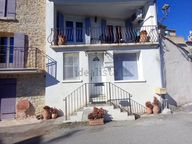 Maison, Pierrevert