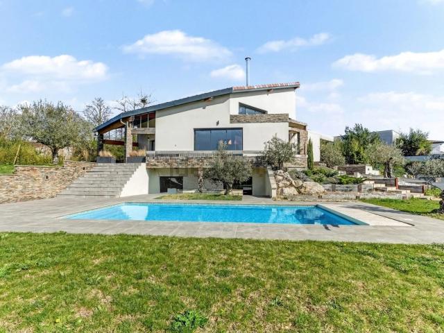 Maison, Pin Balma