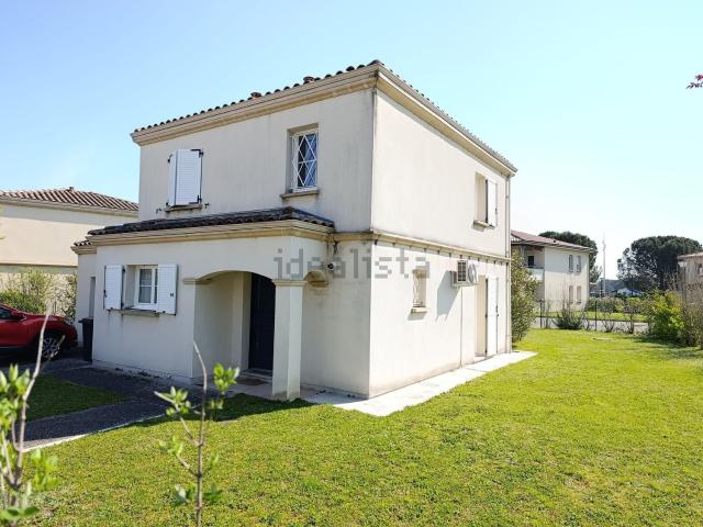 Maison, Pins Justaret