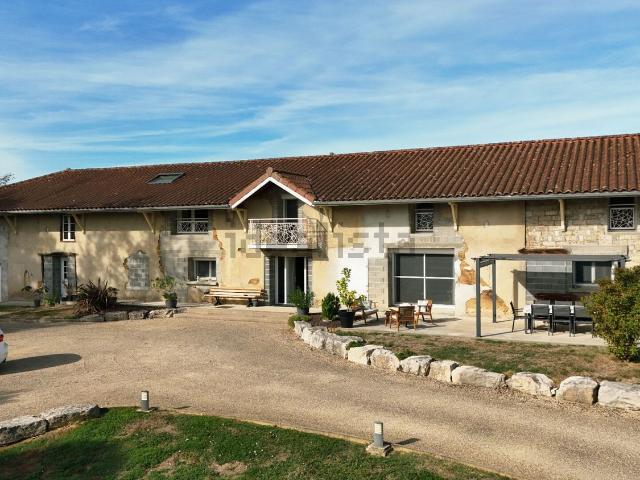 Maison, Pirajoux