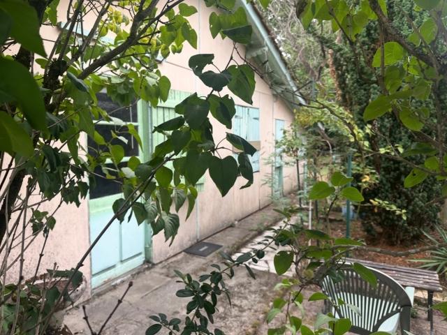 Maison, plus studio 30 m2, un garage à réhabiliter à vendre 5 pièces PESSAC 33