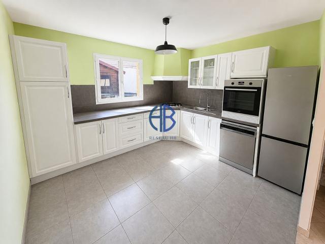 Maison plain pied 4 chambres 112 m2 avec garage 112m² Salagnon