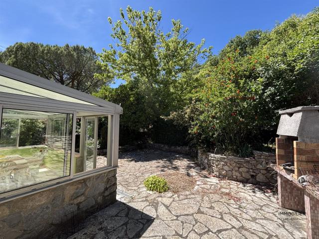 Maison Plain pied 4P Jardin et dépendances 108m² Moulès et Baucels