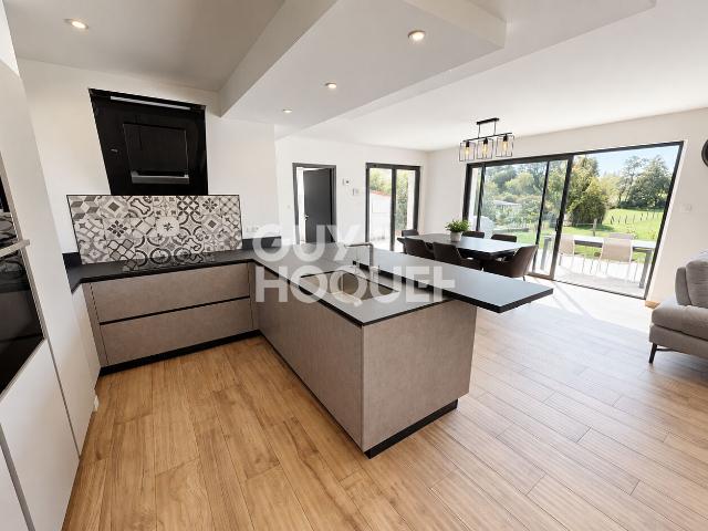 Maison plain pied 5 pièces 124 m2