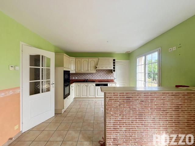 Maison plain pied 6 pièces 120 m2 3 chambres garage jardin Marigny Le Lozon