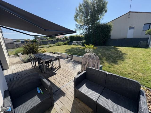 Maison plain pied 85 m2 3 chambres Garage Jardin clôtu