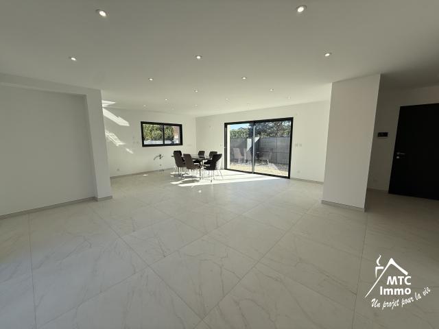 MAISON PLAIN PIED 139 M2 / GARAGE / TERRAIN 545 M2