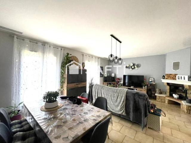 Maison plain pied / 3 chambres / garage & terrain
