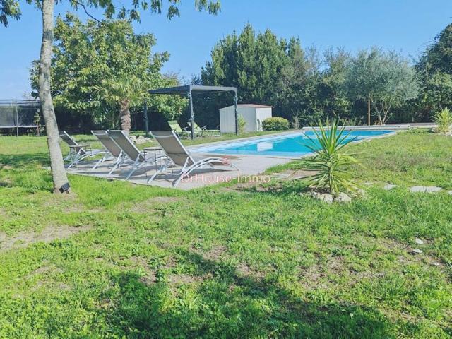 Maison Plain pied 3 chambres Garage Jardin Piscine