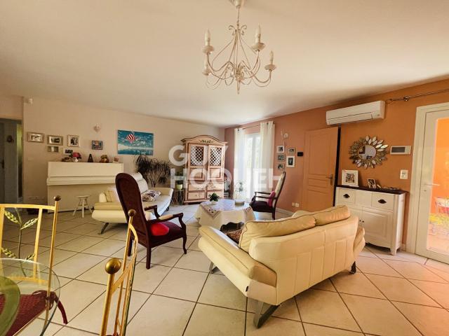 Maison plain pied 3 chambres sur 1294 m2 de terrain