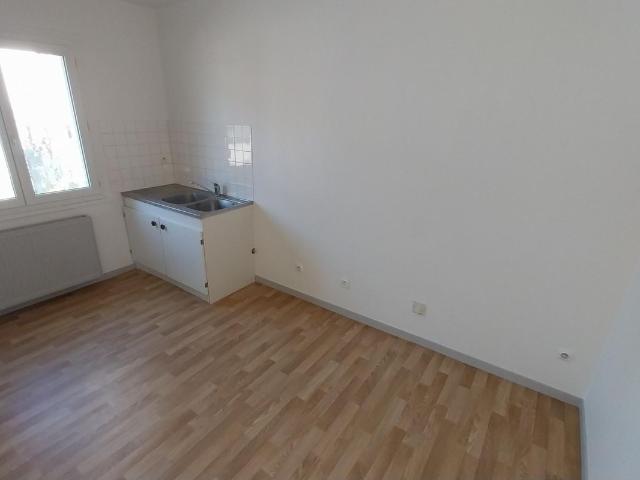 Maison plain pied / T1 A VENDRE NIBELLE