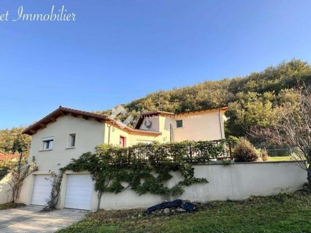 Maison plain pied à louer, 6 pièces Blesle 43450