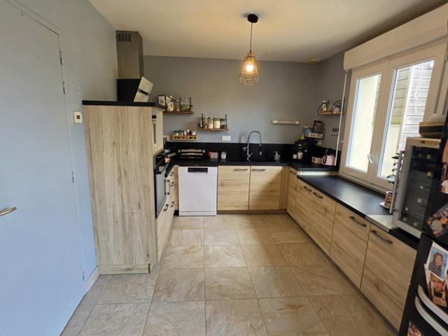 Maison Plain pied À VENDRE 4 CH 35 MIN ANGERS / 20 MIN C